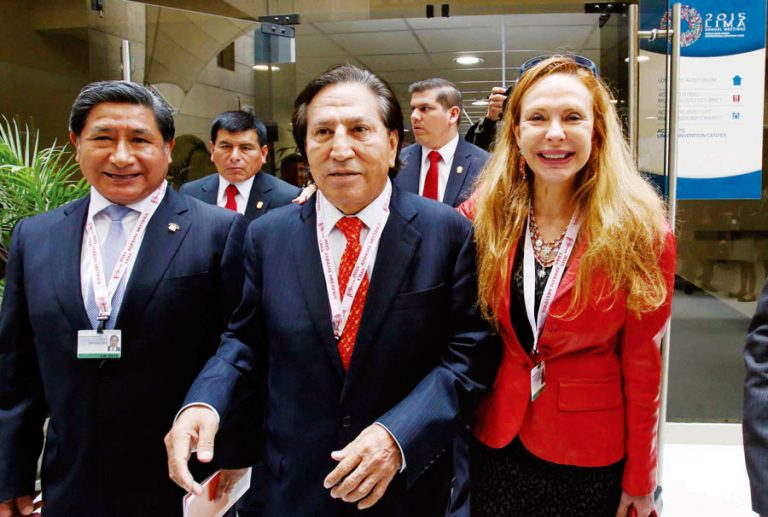 Alejandro Toledo y su esposa Eliane Karp