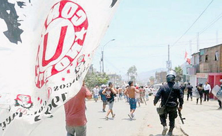 Hinchas de la U y Alianza se enfrentan a balazos