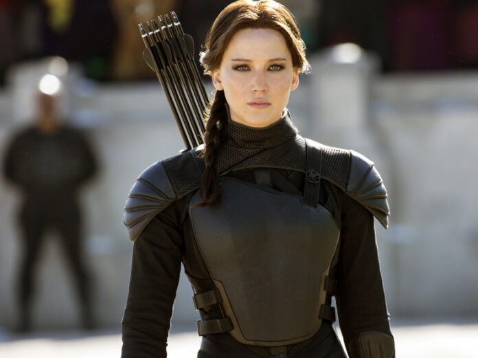 Jennifer Lawrence como 'Kadniss Everdeen' en la tetralogía de Jennifer Lawrence como 'Kadniss Everdeen' en la tetralogía de