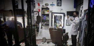 Asaltante se corta el cabello y luego balea a barbero