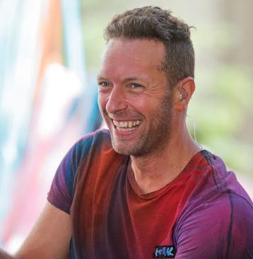 Chris Martin habló sobre la corrupción en concierto Chris Martin