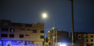 Hombre muere acribillado en un descampado de SMP