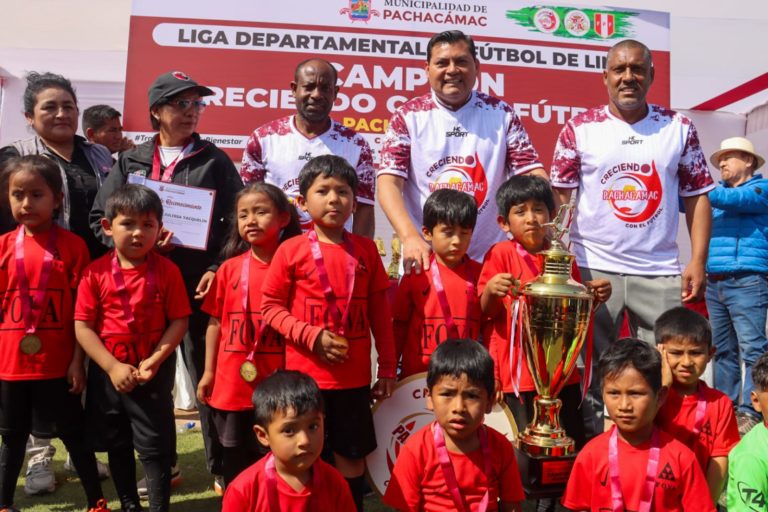 Creciendo con el fútbol llega a su fin en Pachacámac Creciendo con el fútbol llega a su fin en Pachacámac