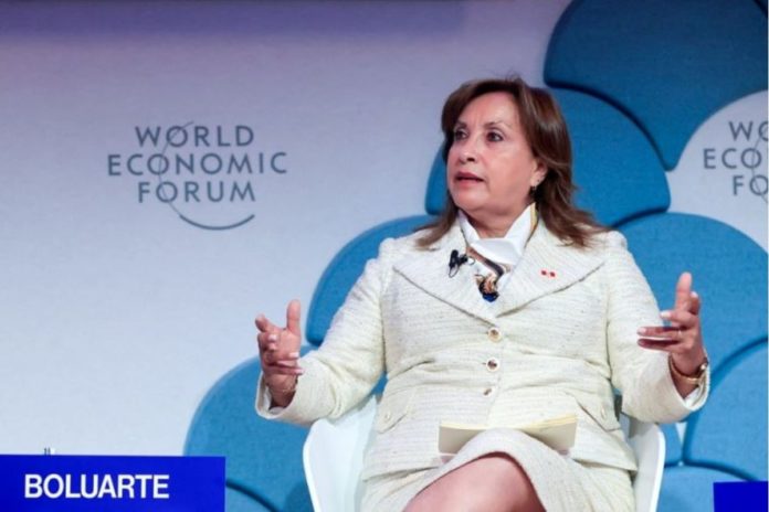 Dina Boluarte: “Vamos a dejar un país con crecimiento económico” Dina Boluarte: “Vamos a dejar un país con crecimiento económico”