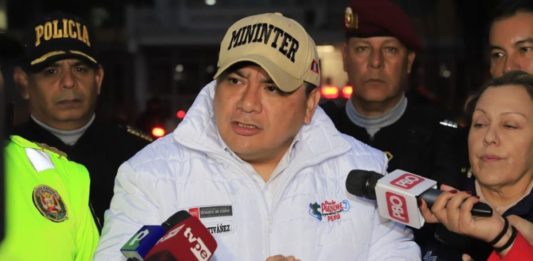 Juan José Santiváñez compara a la unidad de la PNP con las organizaciones criminales