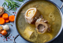 caldo de huesos