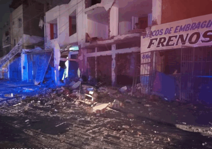 Atentado con dinamita en Trujillo vuela 25 casas y deja 10 heridos