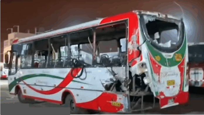 Detonan artefacto explosivo en bus de empresa ‘La Huandoy’
