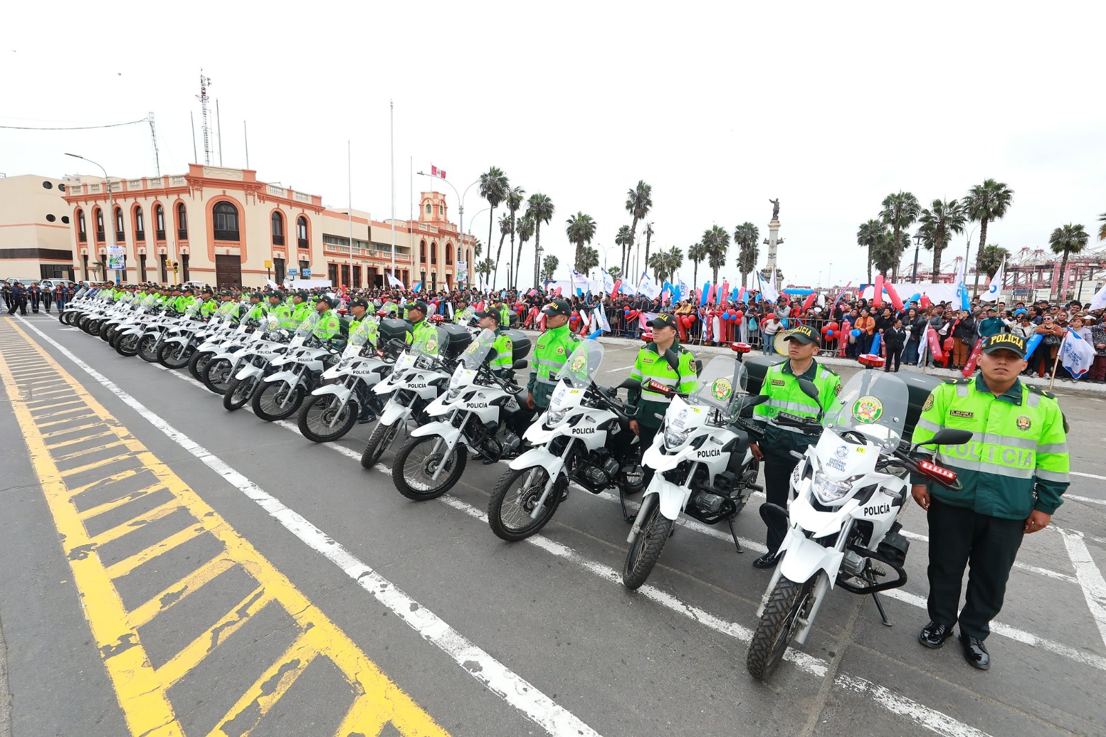 Gobierno Regional entrega 85 motos a la PNP para el patrullaje en el Callao