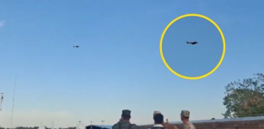 un avión militar colombiano fue avistado sobrevolando el distrito de Santa Rosa