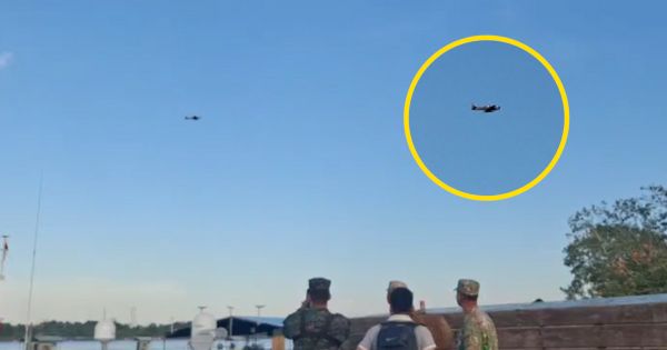 un avión militar colombiano fue avistado sobrevolando el distrito de Santa Rosa un avión militar colombiano fue avistado sobrevolando el distrito de Santa Rosa