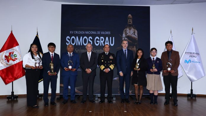 Marina de Guerra, Fundación Grau y Movistar reconocen a peruanos ejemplares en la Cruzada de Valores Somos Grau, Seámoslo Siempre
